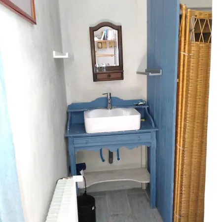 Quarto em Acomodações Particulares La Maison Bleue *